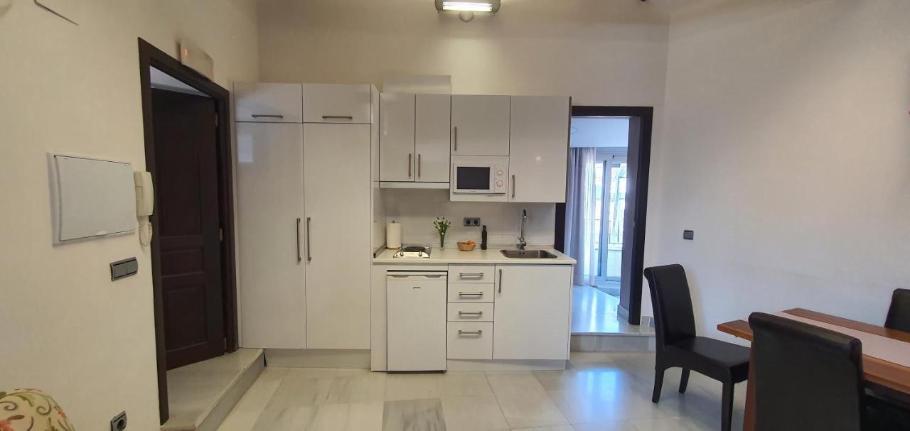 Apartamentos Torre De La Mezquita Cordova Esterno foto