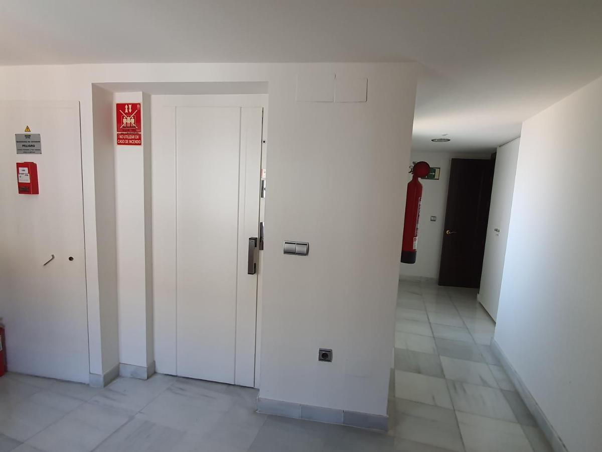 Apartamentos Torre De La Mezquita Cordova Esterno foto